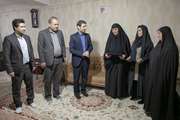 در آستانه روز تکریم مادران و همسران شهدا دکتر طریفی حسینی با خانواده شهید حسینی دیدار کرد